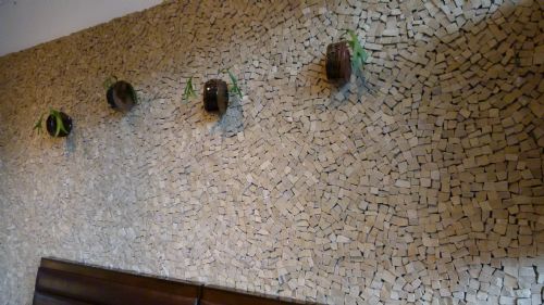 Mosaico Portugês Amarelo: Parede em Restaurante