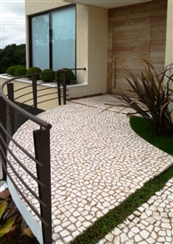 Pedra Mosaico Português Branco Passarela