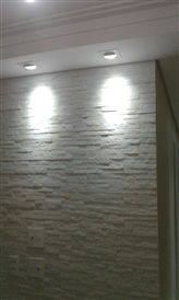Pedra Filete Estilizado Branco: Sala de Estar