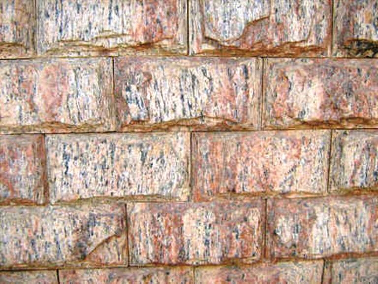 Muro de Pedra: +55 Projetos e 8 Tipos de Pedra Que Valorizam o Imóvel